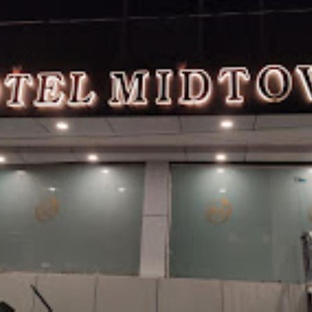 Hotel Midtown , Bareilly Bareli Exterior foto